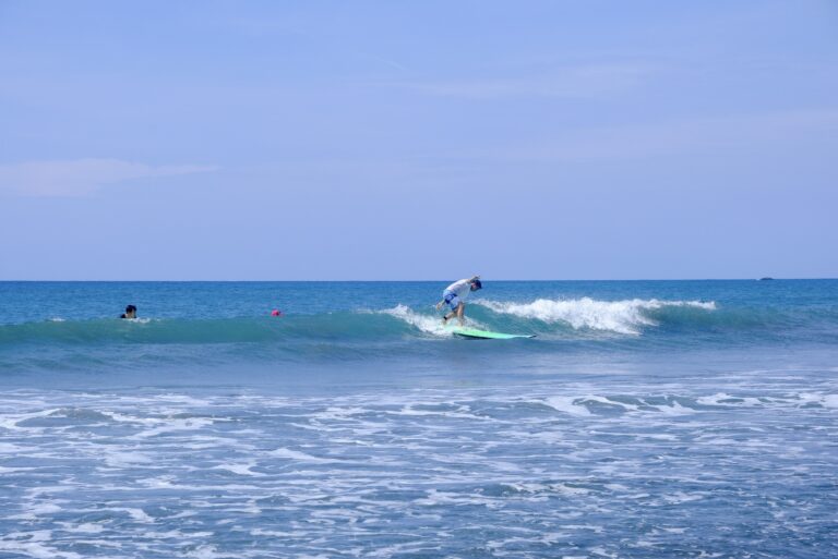 KAS Senior Trip 2024 - Surfing