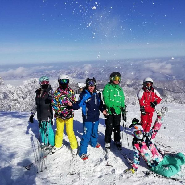 Partner with us 12 Mountain stoke
